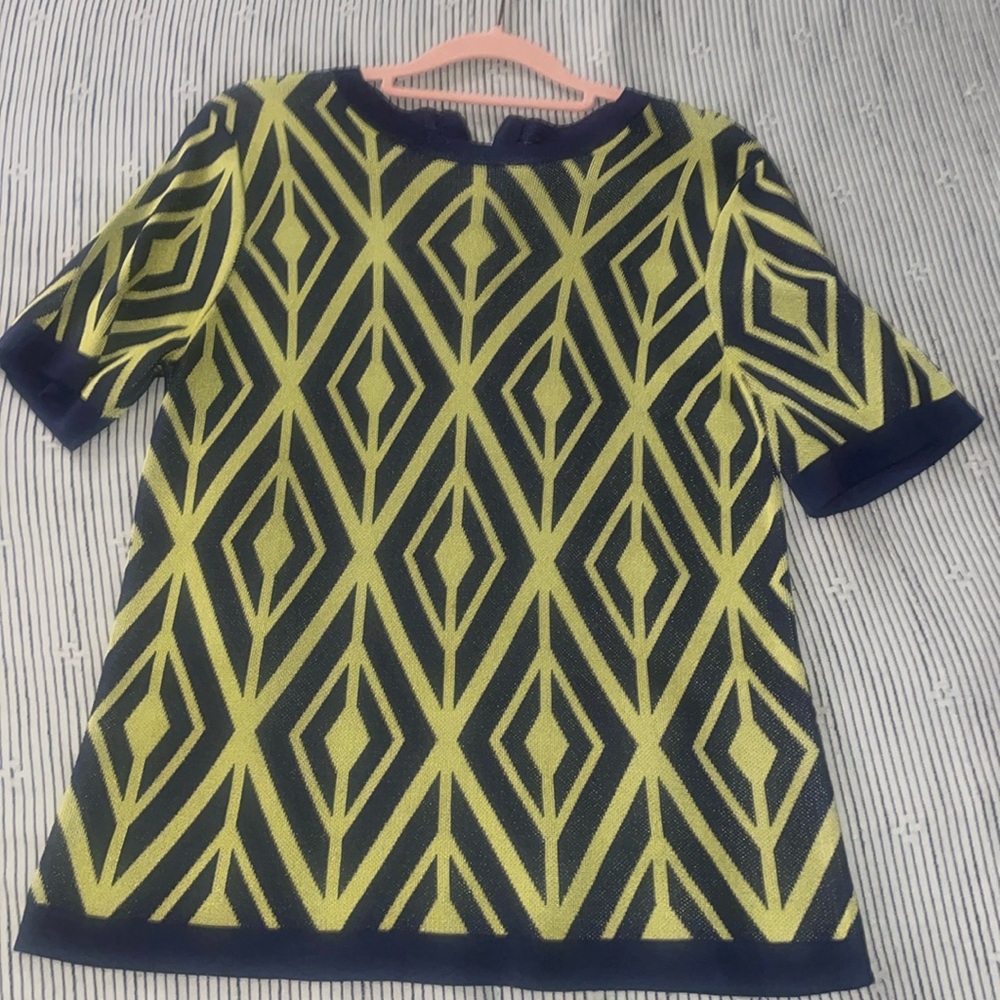 Knit shirt